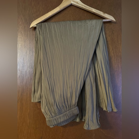ZARA Stretch Pleated Maxi Skirt - Picture 2 of 2